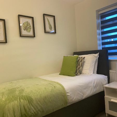 Gladstone Apartments By Bluebell Rooms Southampton Esterno foto